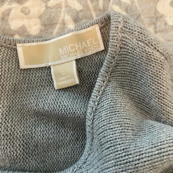 Michael Kors Grey Hi-Lo Sweater size large with zippered back - Picture 5 of 7